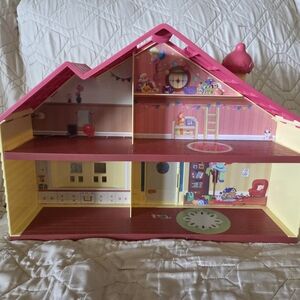 Colorful Dollhouse Playset